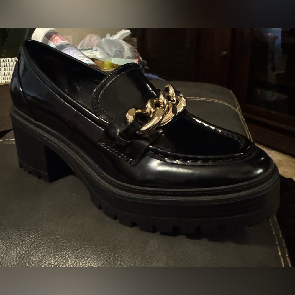 Guess Black Flats with Gold Chain Accent